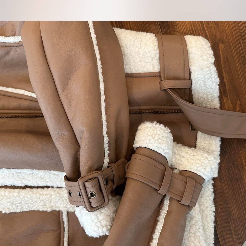 Women's Tan Shearling Jacket - Picture 6 of 7